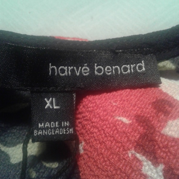 Women's Blouse - Picture 5 of 5